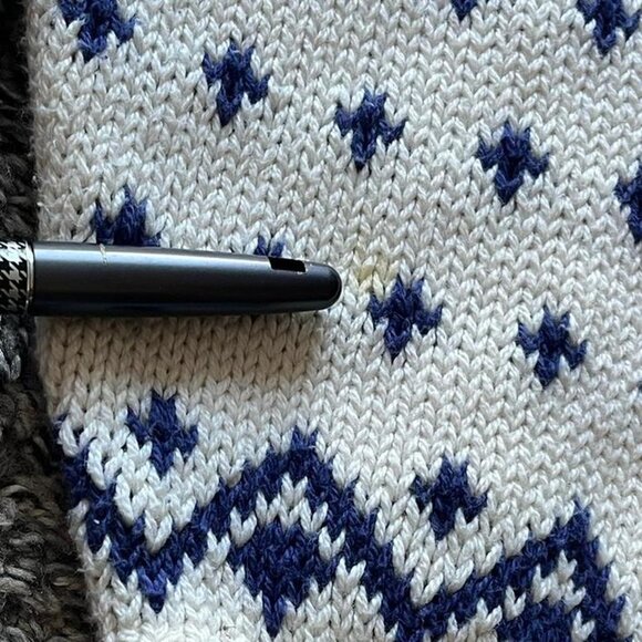 Fenwick Isle Red White Blue Fair Isle Sweater Men M Geometric Aztec Made in USA - Picture 8 of 8